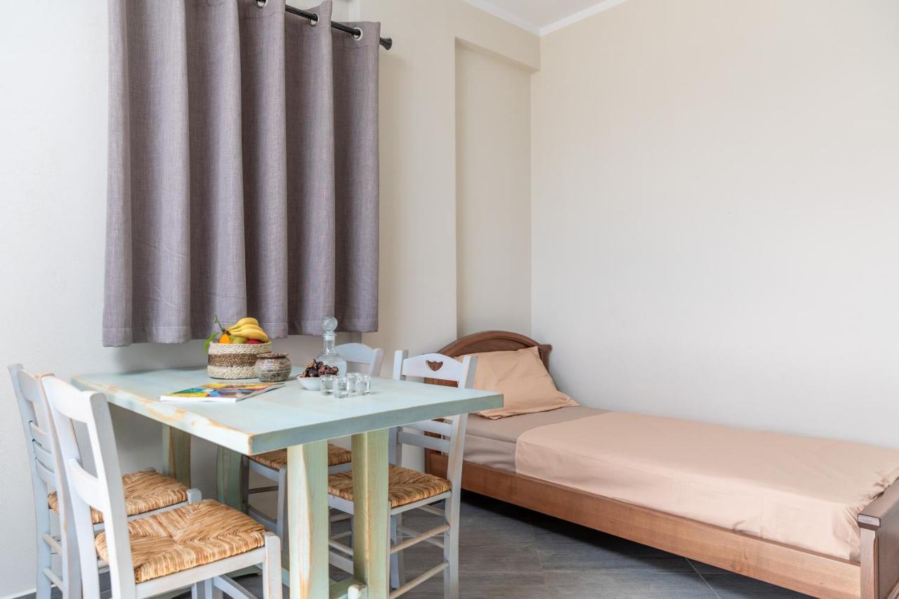 Ligaridia Apartments Moutsouna Ngoại thất bức ảnh